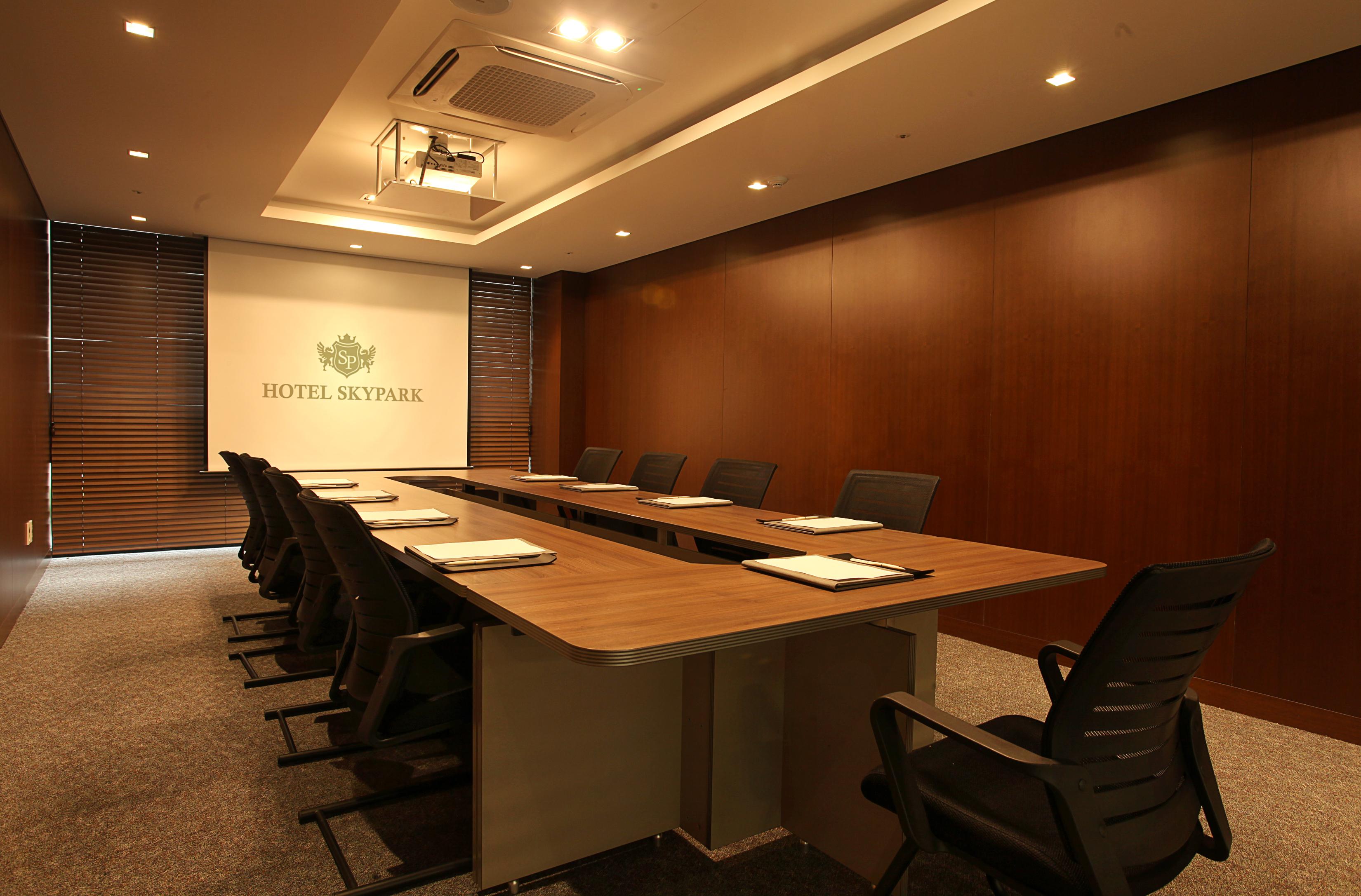 Skypark Kingstown Dongdaemun 4*